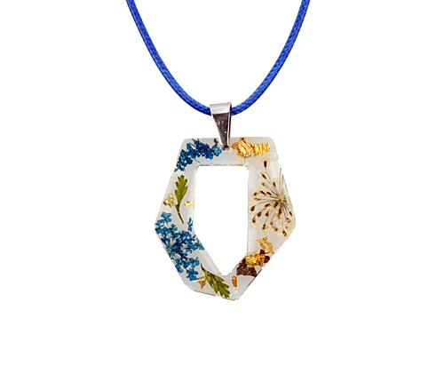 collana in resina natura