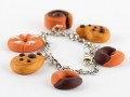 bracciale in pasta polimerica biscotti dettaglio