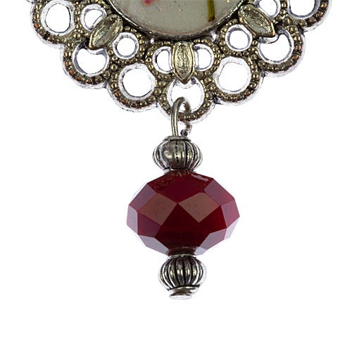 collana in resina fiore rosa particolare