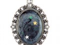 collana in resina galassia ciondolo