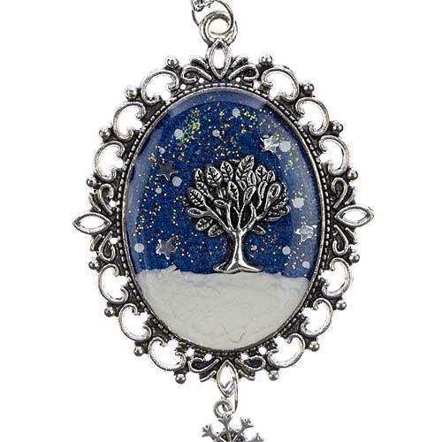 collana in resina inverno ciondolo