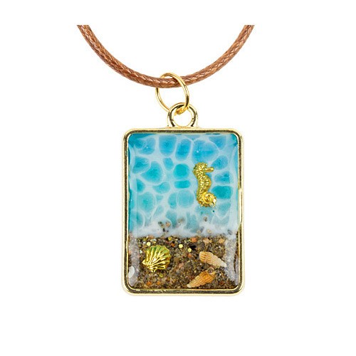 collana in resina mare pendente