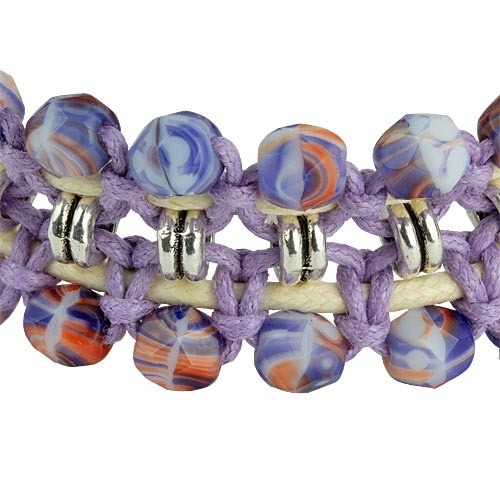 bracciale a macrame lilac lavorazione