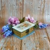 scatola decorata primavera ambientazione